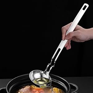 316 Stainless Steel Fat Separator Ladle with Z-Hook, Gravy Separator & Skimmer Spoon for Cooking, Hanging Soup Ladle for Kitchen, Oil Strainer and Grease Skimmer