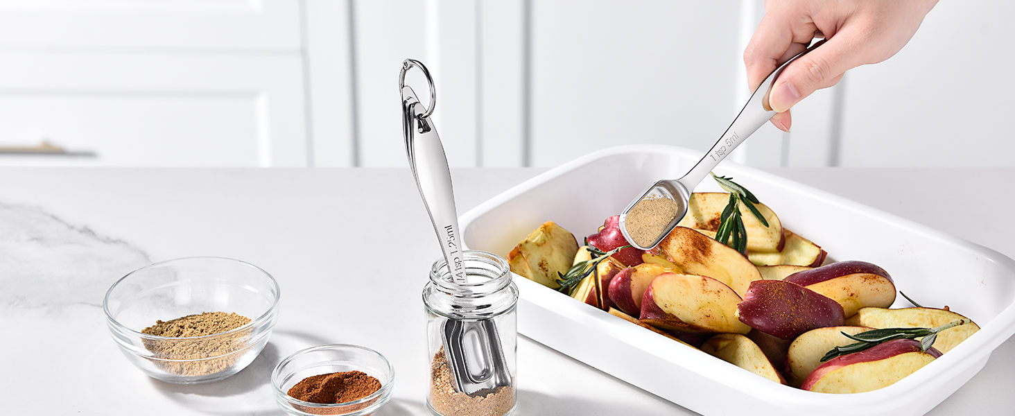 U-Taste Narrow Square Measuring Spoons: 18/8 Stainless Steel Kitchen Measure Teaspoon Tablespoon with Leveler, Polygon Rectangular Metal Jar Scoop for Baking Cooking, Coffee, Spice, Powder (Set of 6)