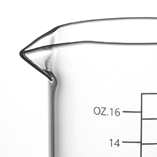 500ML 2 CUP Glass Liquid Measuring Cup With Handle, High Borosilicate Glass Three Scales (OZ, Cup, ML/CC) for Kitchen or Restaurant, V-Shaped Spout Glass Measuring Beaker, Easy To Read