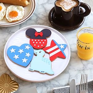 12 Pcs Sandwich Cutter and Sealer Set, Bread Decruster Pancake Maker DIY Cookie Cutters Vegetable Cutter Shapes for Kids, Ideal for School Lunch Boxes and Bento Boxes Boys Girls