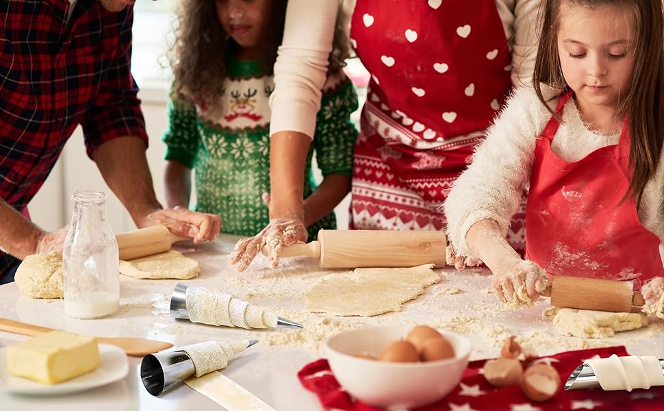 Cream Horn Molds for Baking, 35pcs Cannoli Tubes Molds, Non-stick Stainless Steel 16pcs Cone Shaped and 12pcs Tubular Shaped Cannoli Forms for Danish Pastry Lady Lock Form Cream Roll Croissant