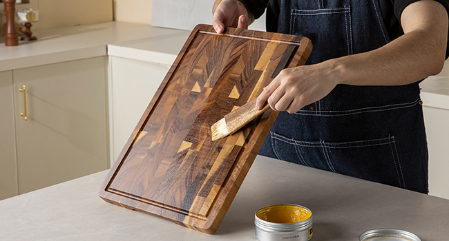 Walnut Wood Cutting Board for Kitchen, End Grain Chopping Board with Juice Groove, Heavy Duty Checkered Board for Cheese and Vegetables, Non-slip Feet 16.5" x 11.6" x 0.8"