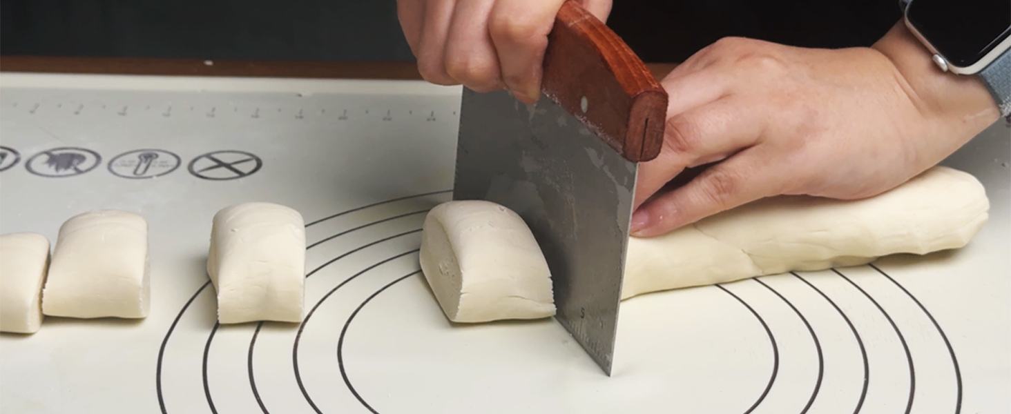 Vovoly Multipurpose Bench Scraper Kitchen Utensil for Flat Top Griddle, Dough Scraper Cutter for Bread and Pizza Cutter - Stainless Steel Metal Griddle Scraper Chopper