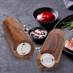 Wooden Salt and Pepper Grinder Set, 8 inch Manual Salt and Pepper Mill with Brush and Spoon, Adjustable Coarseness, Refillable Pepper Grinder for Kitchen, Brown