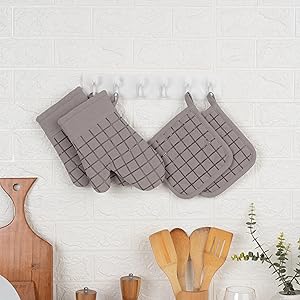 Oven Mitts and Pot Holders Set for Kitchen | 4 Pc Set| Heat Resistant Up to 500°F | Non-Slip Silicone Strips | Grey Kitchen Accessories | Includes 2 Hot Pads & 2 Cooking Mitts