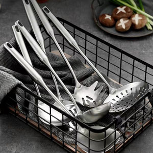 304 18/10 Stainless Steel Kitchen Utensils Set 11 Pcs Long Metal Cooking Utensil, Spatula, Soup spoon, Leaking shovel, Ladle, Tunner, Pasta Server, Meat Fork, Tongs Kitchen Tools Set, Dishwasher Safe
