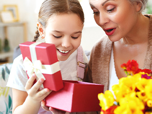 Professional Ice Cream Scoop #2731, Ice Cream Scooper Made of Aluminum with Nonstick Design Easy Release Gelato, Sorbet, Melon, Frozen Yogurt - Dishwasher Safe, Size - 7.5