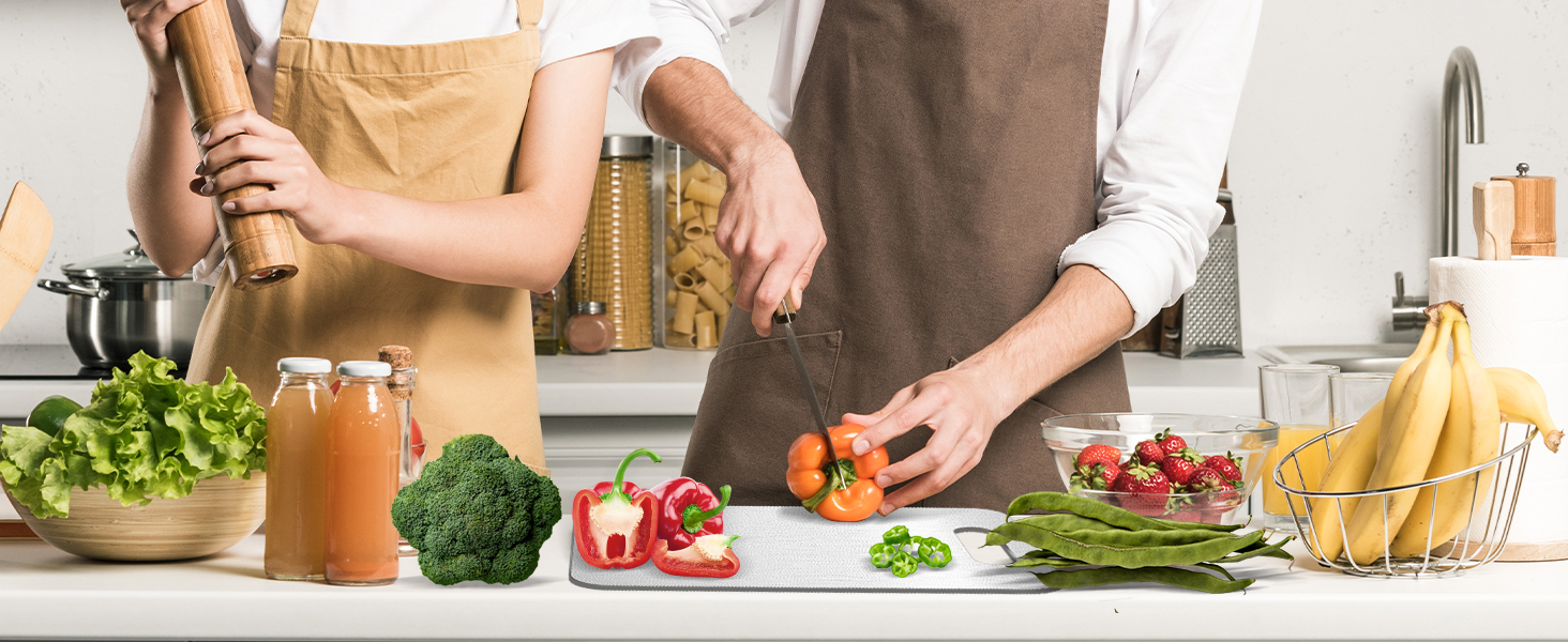 Cutting Board, Cutting Boards for Kitchen, Titanium Cutting Board, Foodgrade Stainless Steel Cutting Board for Meat,Fruit, Vegetables, Outdoor or Indoor, M 13.4" * 9"