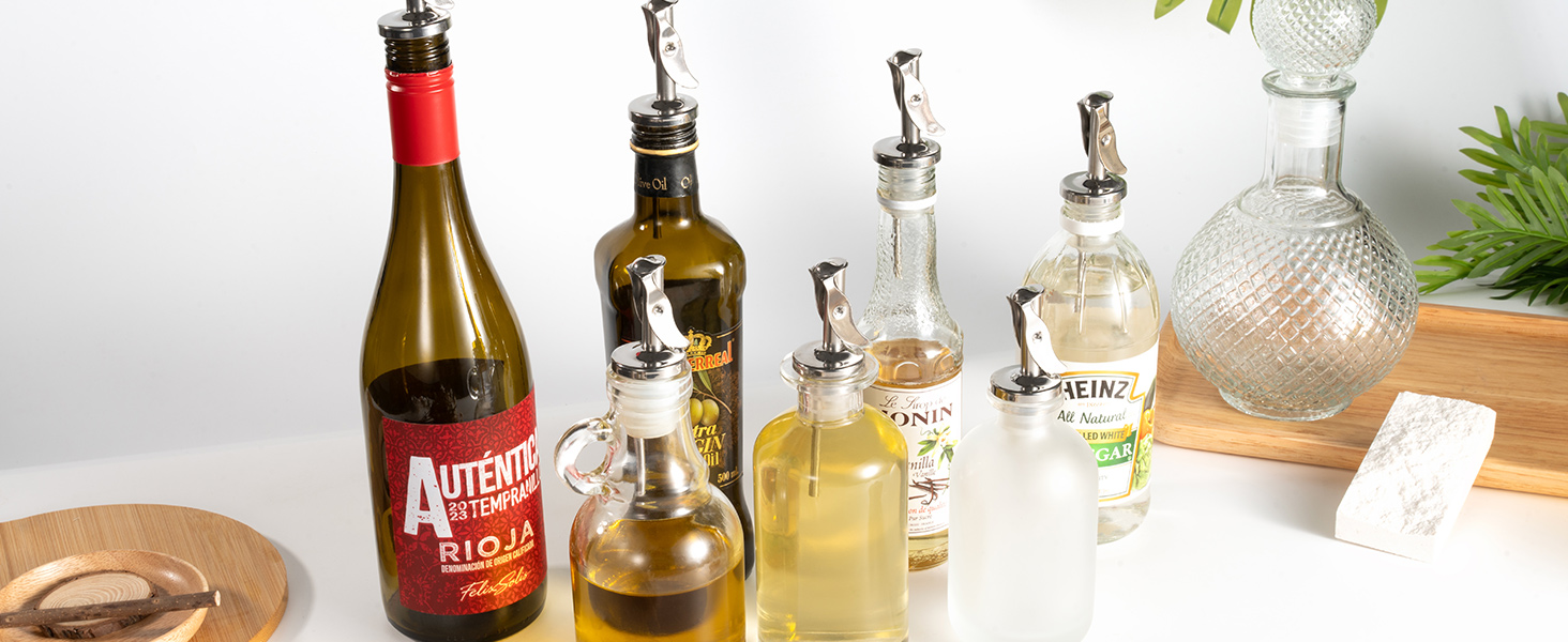 4 Pack Automatic Liquor Pour Spouts, Auto Flip Olive Oil Dispenser Spout, Pour Spouts for Liquor Bottles, Olive Oil Spouts, Bottle Pourers for Alcohol Wine Syrup Home Bar Accessories Silver