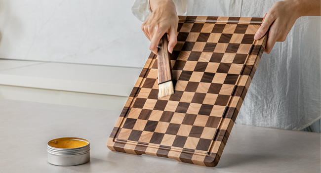Cutting Boards for Kitchen, Checkered Cutting Board Upgraded, Acacia Wood Chopping Board with Juice Grooves & Handles, Large Butcher Block Serving Tray with Gift Box, 16.5" x 11.6" x 0.8"
