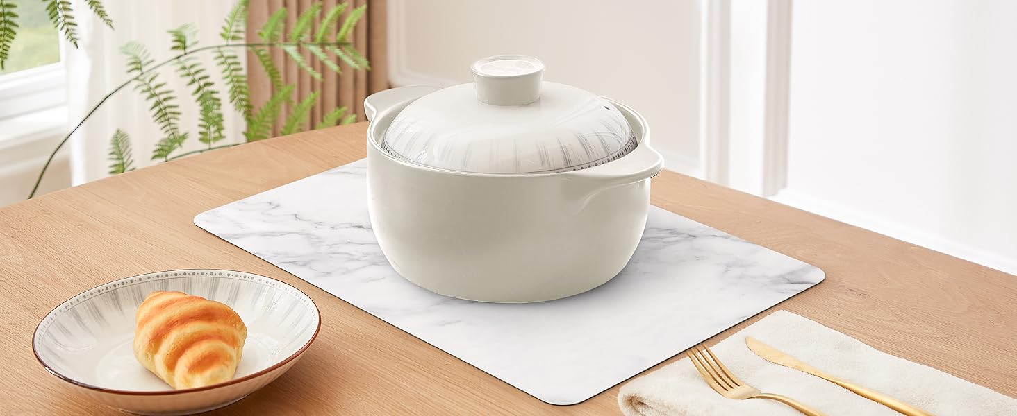 QIYI Placemats Set of 6, 12x18 Inch Faux Leather Place Mats for Kitchen Dinning, Heat Resistant Anti Slip Table Mats, Waterproof Wipeable Washable Placemat Party Table Décor, White Marble