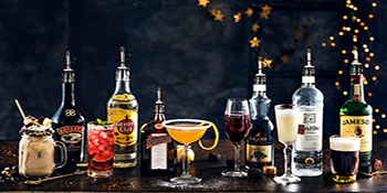 12 Pack Leak-Proof Dust Cap Wine Pourers,Stainless Steel Bottle Pourers for Alcohol, Olive Oil & Syrups- Fast, Controlled Pouring,Bar & Home Kitchen Accessories