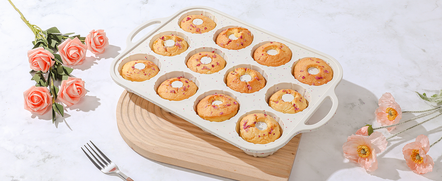 SJ Silicone Mini Fluted Tube Pan with Metal Reinforced Frame, Non-Stick (2PCS), moldes de silicona para gelatina, Small Cake Baking Pan for para chocoflan, Donuts, Cornbread, Brownies, Jellies