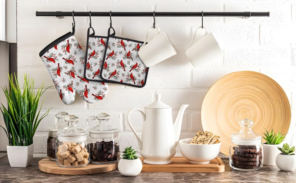 Thanksgiving Pumpkin Oven Mitts and Pot Holders, Fall Oven Mitts Sets of 3 for Cooking Lover Kitchen Decor, Pumpkins Heat Resistant Non-Slip Silicone Kitchen Glove Gifts for Mom Wife Sister BFF