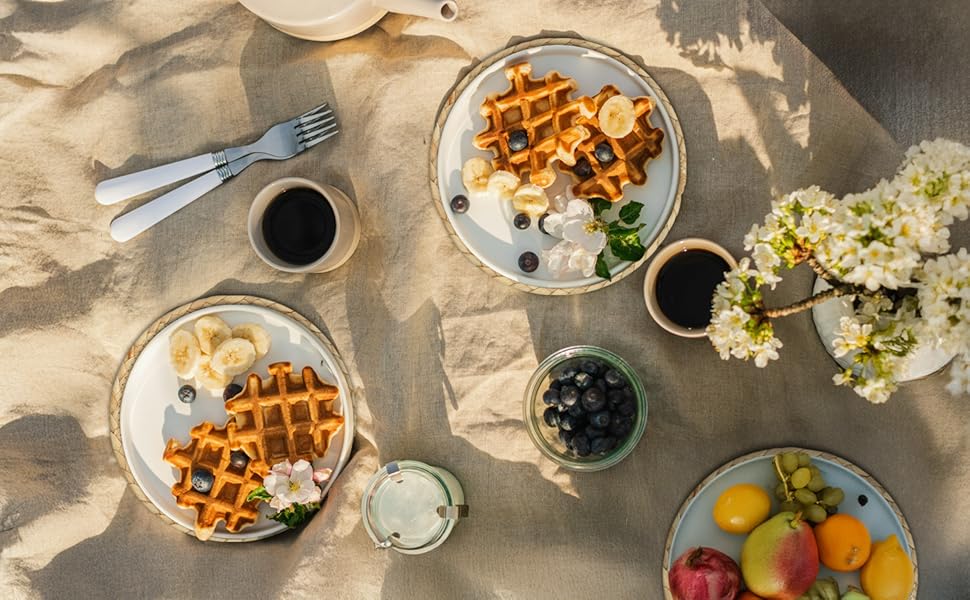 Boho Trivets for Hot Dishes, Pots and Pans, Farmhouse Water Hyacinth Hot Pads 8 Inch, Straw Pot Holders for Kitchen, Rustic Braided Heat Resistant Mat, Jute Coasters Set Wicker Decor (Natural 3 Pcs)