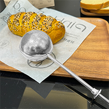 JETKONG Large Flour Duster for Baking, One-Handed Operation Sugar Sifter, 304 Stainless Steel Dusting Wand, Flour Sprinkler for Bread Baking (Large, Silver)