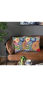 Boho Floral Oven Mitts and Pot Holders Sets of 3, Colorful Flowers Heat Resistant Kitchen Gloves Hot Pads, Chef Baking Gifts for Baker Women Mom Wife, Spring Easter Kitchen Gifts for Cooking Lover