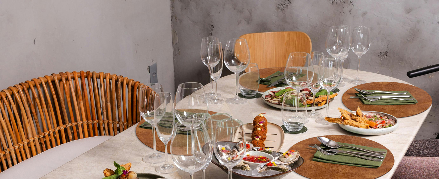 ADRIMER Placemats, Heat Resistant Round Placemats Set of 8 Washable, Waterproof Table Mats, Wipeable Faux Leather Place Mats for Kitchen, Dining Room, Turmeric Brown