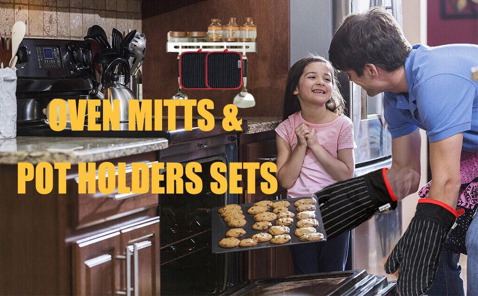Oven Mitts and Pot Holders Sets,Oven Mitts and Potholders with Cotton High Heat Resistant Extra Thick Long Oven Mitts for Cooking 4 Pcs,Black Red