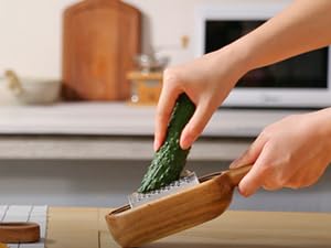 Wooden Cheese Grater with Handles - Kitchen Grater Wooden Shredder, Citrus Zester, Perfect for Hand Held Cheese Grater, Lemon and Chocolate, Cheese Tool