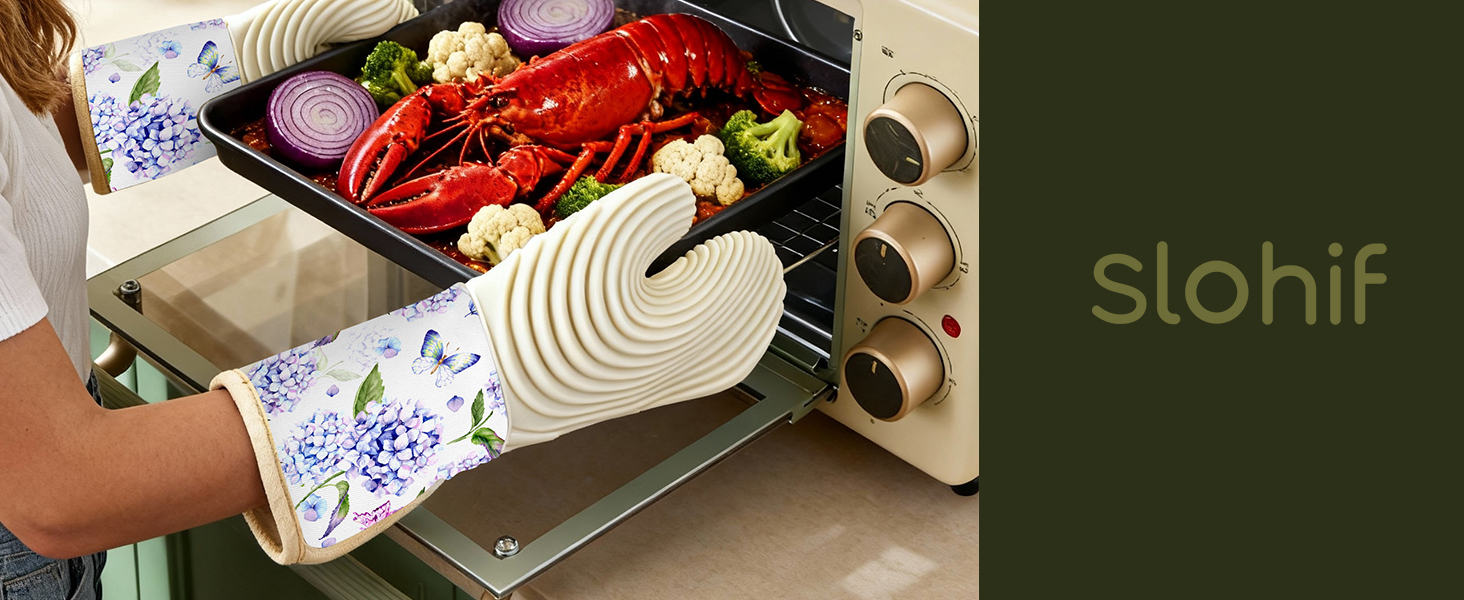 Slohif Long Silicone Oven Mitts Heat Resistant for Women - 2 Pcs Strawberry 100% Cotton Oven Gloves, Non-Slip and Waterproof Silicone Oven Mitts with Hanger for Baking and Cooking