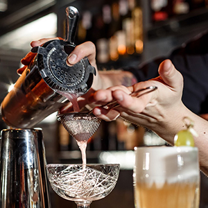 20 Pack 6 Inch Stainless Steel Cocktail Strainer for Drinks, Bar Bartender Strainers, Stainless Steel cocktail Filter for Home Bar, Bartender