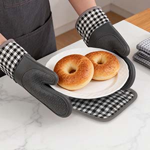 Tifanso Plaid Oven Mitts and Pot Holders 4-Piece Set, Oven Mitts Gloves Heat Resistant with Non-Slip Silicone Surface for Cooking Baking Grilling, Cotton Pot Holders Pads for Kitchen Cooking (Grey)