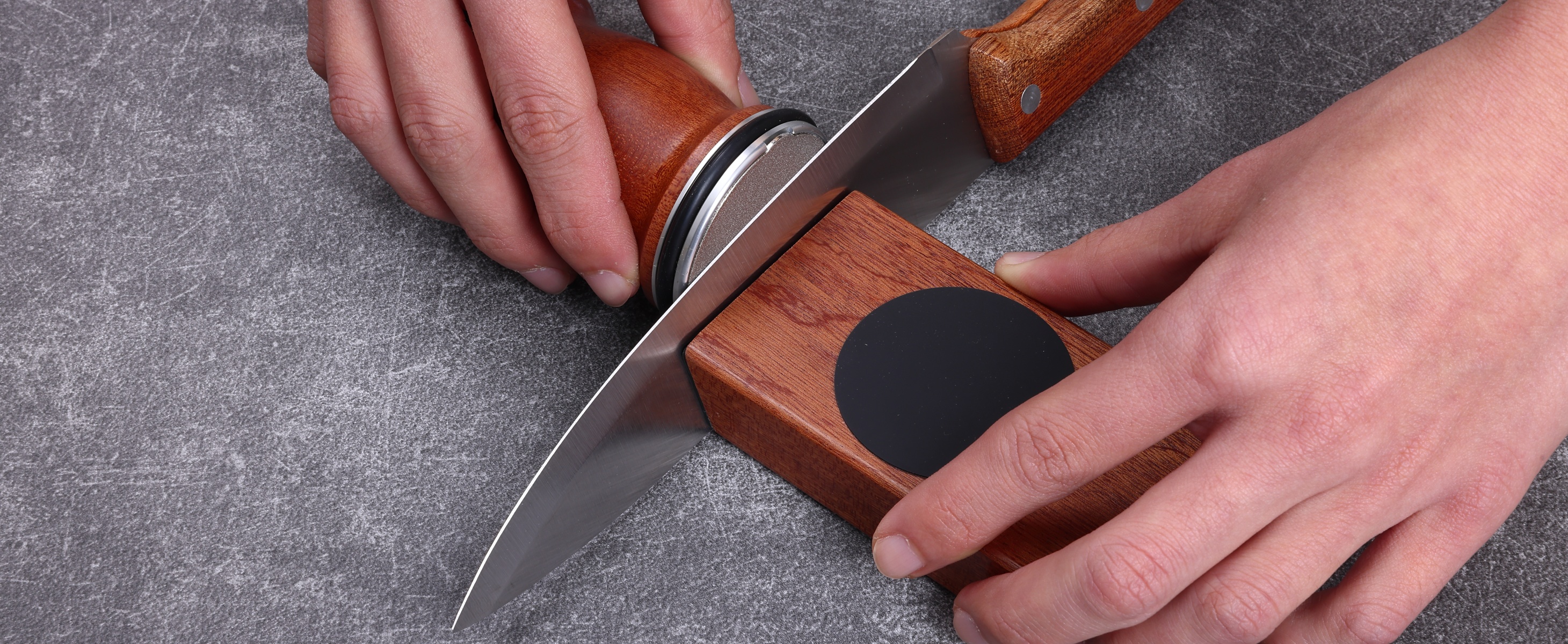 Rolling Knife Sharpener Kit, Kitchen Knife Sharpener with Replaceable Discs Diamond & Ceramic Knife Sharpeners Roller, Magnetic Knife Sharpening Kit with 15 & 20 Degree Base, Afilador De Cuchillos